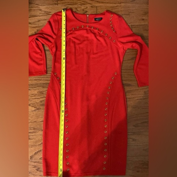 Spence Red midi longsleeves dress. Size medium - Picture 11 of 12